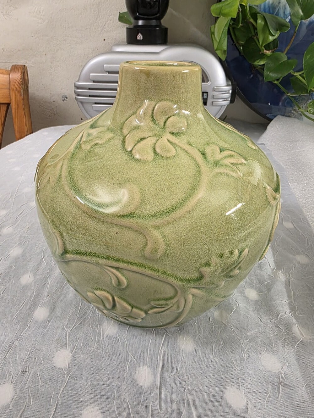 Chinese Ceramic Porcelain Celadon Lotus Vase China